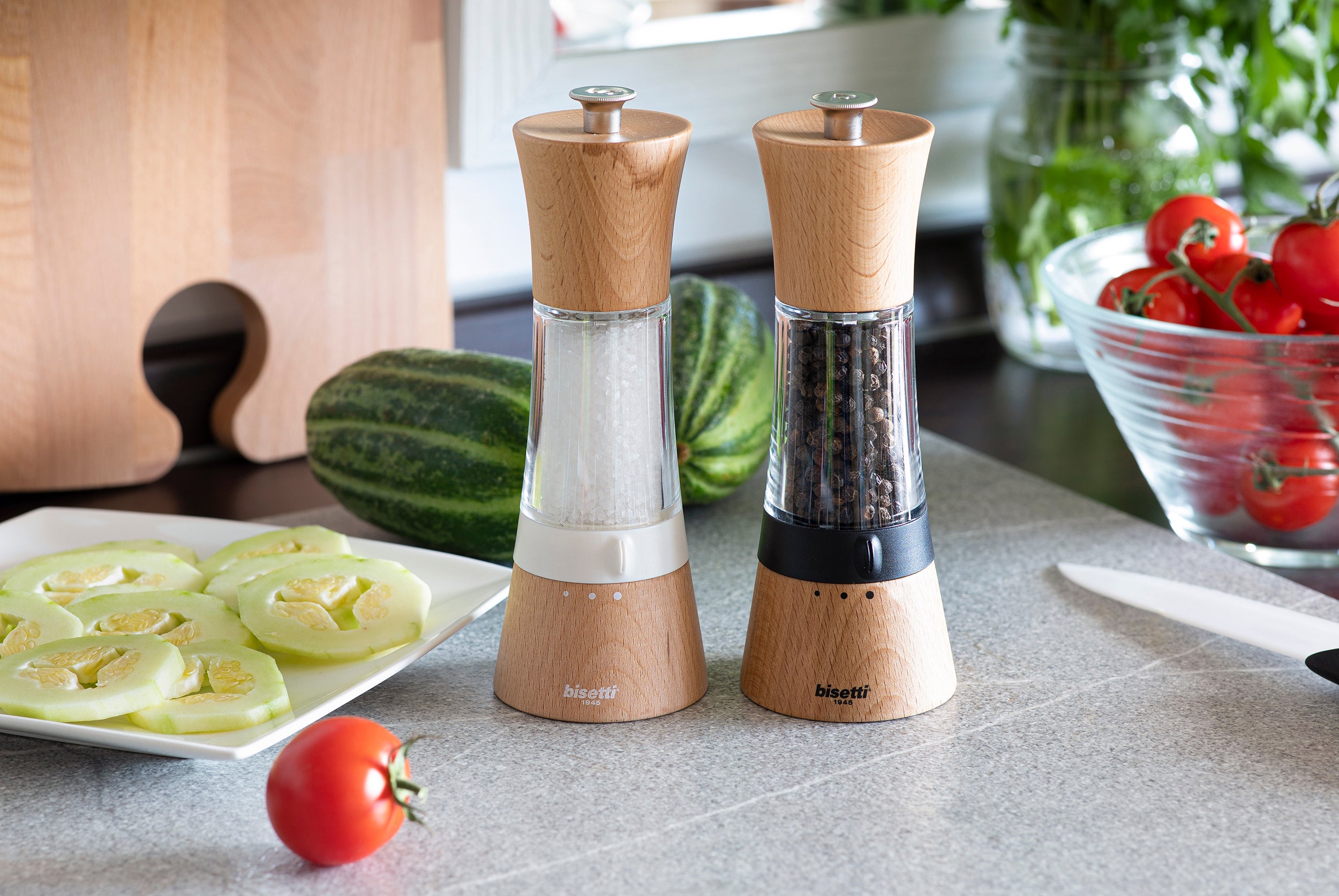 Bisetti Cuneo Wood Pepper Mill & Salt Shaker Set, 3.94 in, Natural